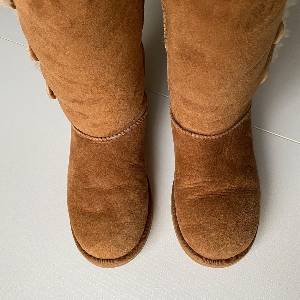 UGG Bailey Button Triplet Tall Boots Chestnut Size 5 - Picture 9 of 16